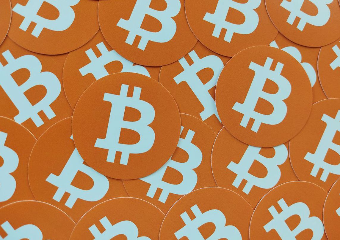 Viele Bitcoins Logo Aufkleber rund orange vegan