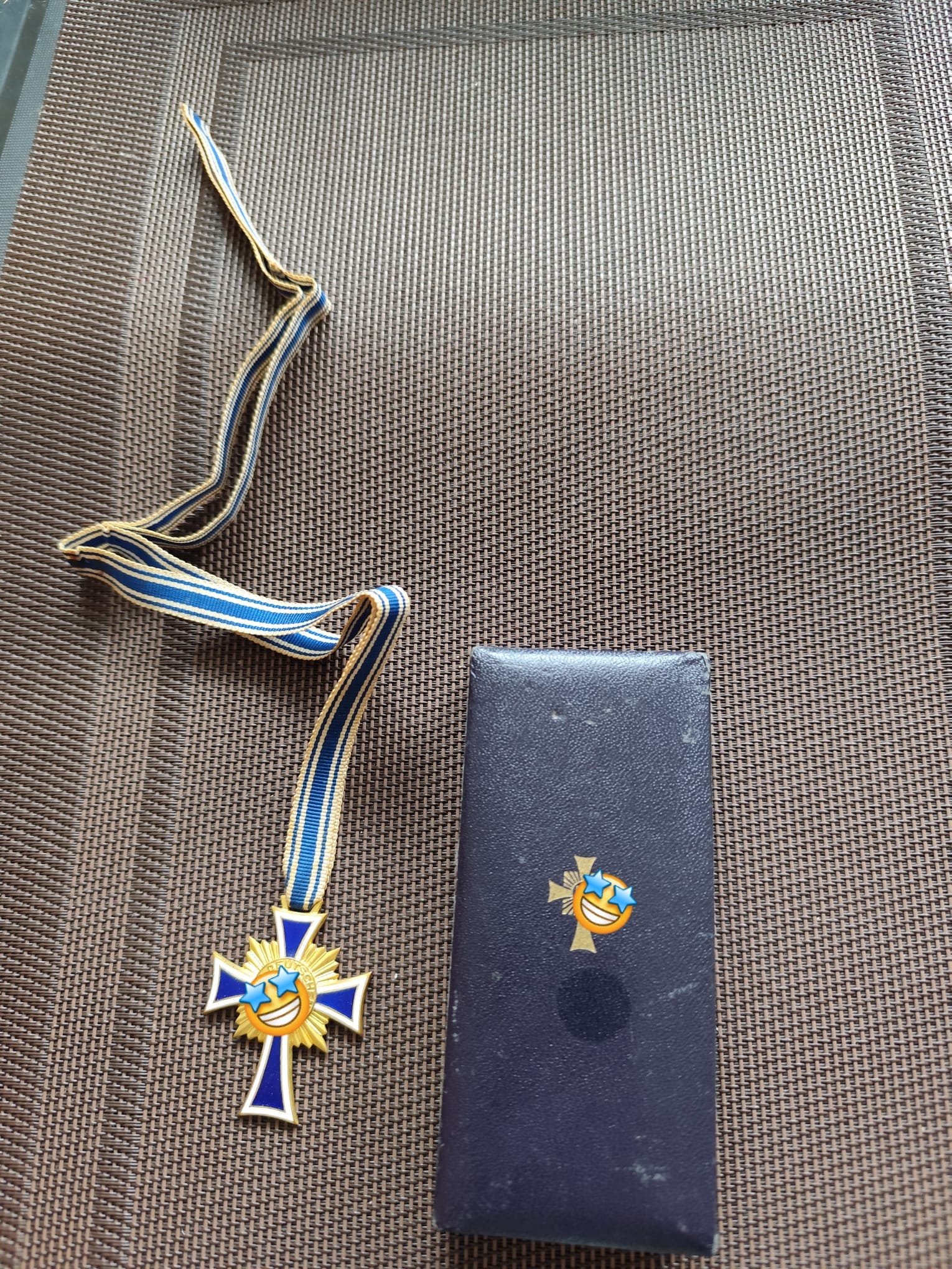 Ehrenkreuz der deutschen Mutter 3.Stufe Gold mit Etui – Bild 3