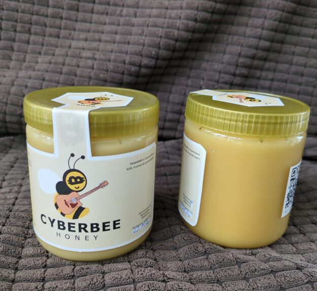 Cyberbee Sommerhonig von @musikertreff