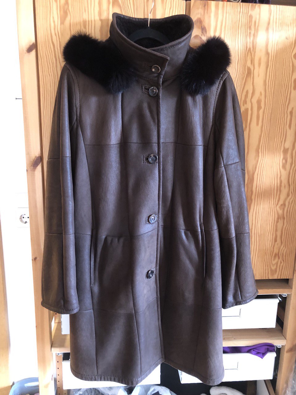 CHRIST Lammfellmantel „Corderitos“ – Größe 44 – Jacke Damen Pelzkragen Kapuze