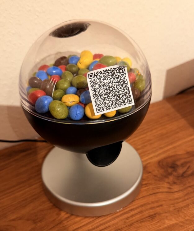 Candy Dispenser für LNbits / Lightning