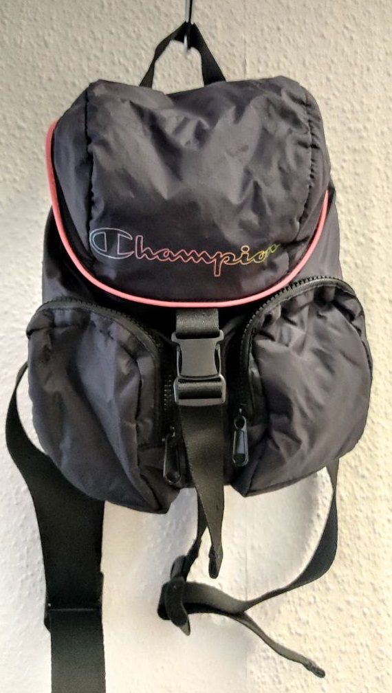 Champion Rucksack Schwarz klein 20x20cm Tasche – Bild 6