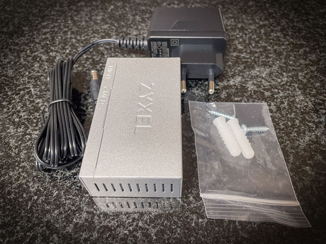 5 Port Ethernet (RJ45) Switch - Neu – Bild 5