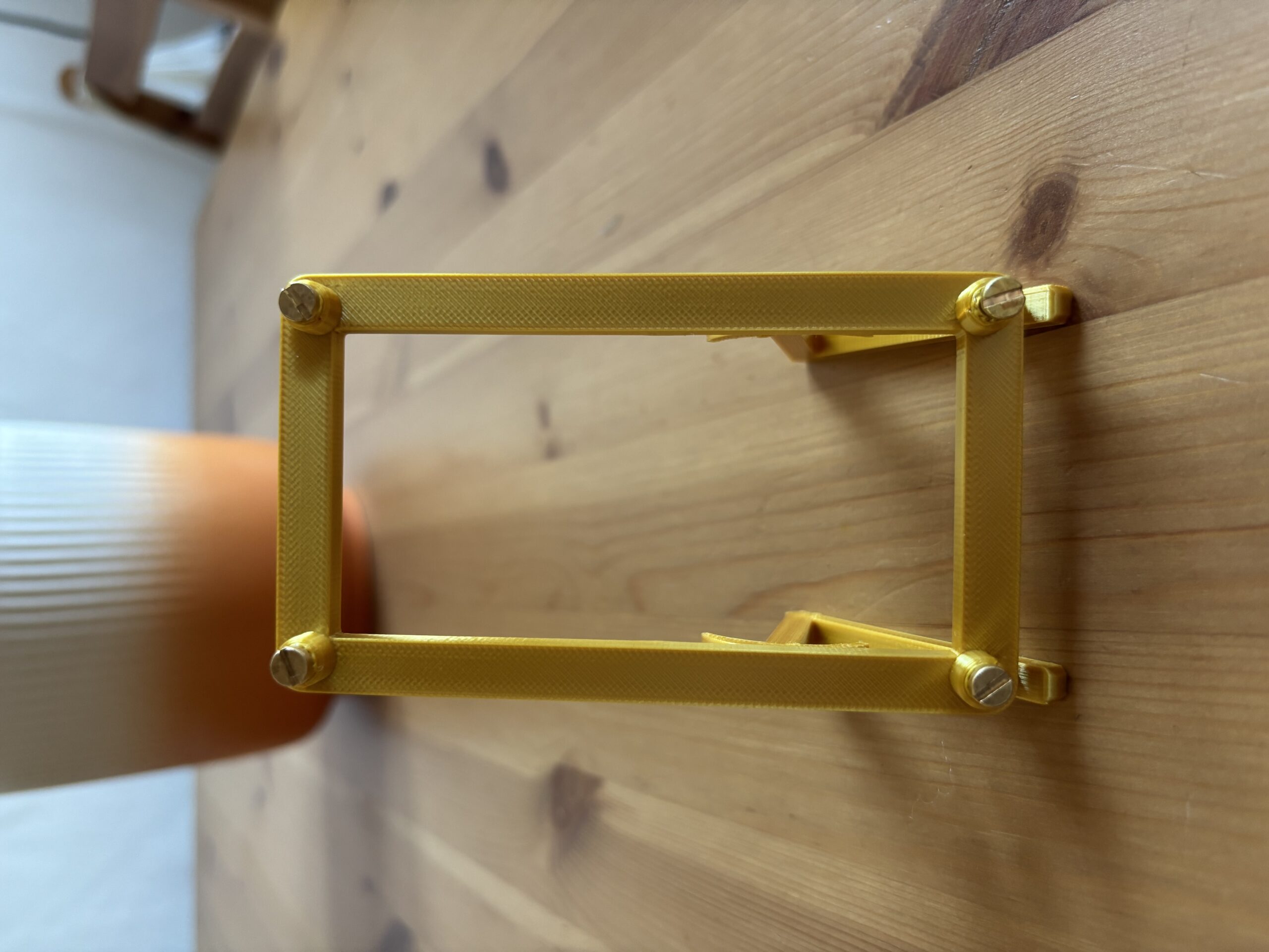 Bitaxe Gamma Pickaxe-Ständer Gold – Bild 2